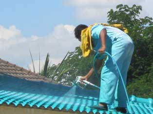 บริการพ่นสีทำสีหลังคาบ้าน ทำความสะอาดหลังคาบ้าน เปลี่ยนสีทำสีเครื่องจักร